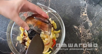 Фото приготовления рецепта: Курица по-китайски с овощами - шаг 9