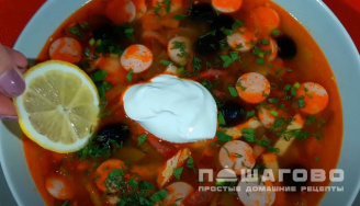Фото приготовления рецепта: Солянка классическая сборная мясная - шаг 6