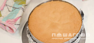 Фото приготовления рецепта: Быстрый воздушный бисквит - шаг 9