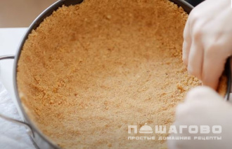 Фото приготовления рецепта: Чизкейк классический с творожным сыром - шаг 3