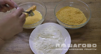 Фото приготовления рецепта: Сырные палочки - шаг 4