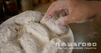 Фото приготовления рецепта: Постные вегетарианские котлеты - шаг 9