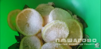 Фото приготовления рецепта: Безалкогольный мохито с газировкой - шаг 3