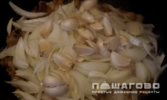 Фото приготовления рецепта: Узбекский плов с бараниной и барбарисом - шаг 7