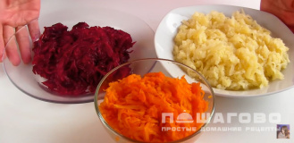 Фото приготовления рецепта: Сельдь под шубой с яйцами - шаг 3