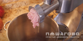 Фото приготовления рецепта: Колбаса из куриной печени - шаг 5