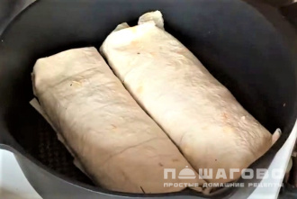 Фото приготовления рецепта: Вегетарианская шаурма с соусом - шаг 7