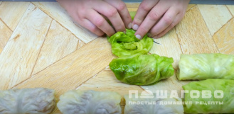 Фото приготовления рецепта: Классические голубцы для заморозки - шаг 8