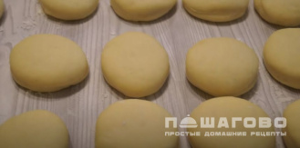 Фото приготовления рецепта: Пончики классические - шаг 11