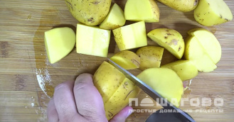 Фото приготовления рецепта: Ирландское рагу из баранины в духовке - шаг 2