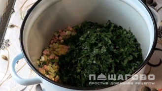 Фото приготовления рецепта: Окрошка на сметане - шаг 2