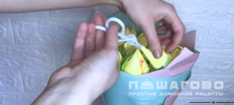 Фото приготовления рецепта: Тюльпаны из зефира - шаг 8