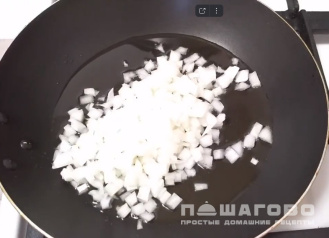 Фото приготовления рецепта: Овощные голубцы без мяса в подливе из томатной пасты - шаг 2