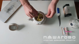 Фото приготовления рецепта: Чай с корицей - шаг 3