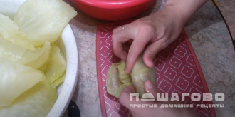 Фото приготовления рецепта: Голубцы с гречкой и куриной печенью - шаг 3