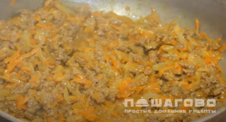 Фото приготовления рецепта: Ленивые голубцы с рисом - шаг 2