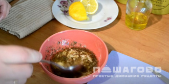 Фото приготовления рецепта: Голень индейки в рукаве с картофелем - шаг 4