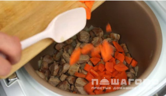 Фото приготовления рецепта: Гречка по-купечески в мультиварке - шаг 4