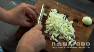 Фото приготовления рецепта: Щи с капустой без мяса - шаг 2