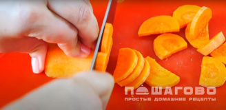 Фото приготовления рецепта: Овощное рагу в горшочках с мясом - шаг 5