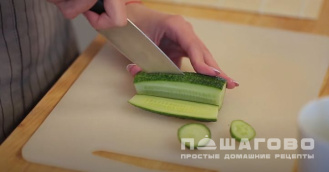 Фото приготовления рецепта: Ролл с семгой - шаг 3