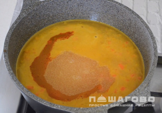 Фото приготовления рецепта: Норвежский сливочный суп с семгой - шаг 3