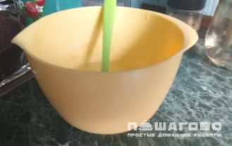 Фото приготовления рецепта: Панкейки на воде - шаг 1