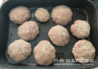 Фото приготовления рецепта: Гречанки котлеты - шаг 5