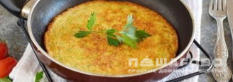 Фото приготовления рецепта: Французский омлет с кабачками - шаг 6