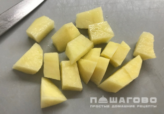 Фото приготовления рецепта: Суп с чечевицей, картофелем с мясом - шаг 3