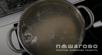 Фото приготовления рецепта: Солянка классическая сборная мясная - шаг 1