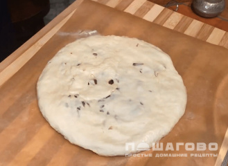 Фото приготовления рецепта: Пирог со свекольной ботвой и сыром - шаг 3