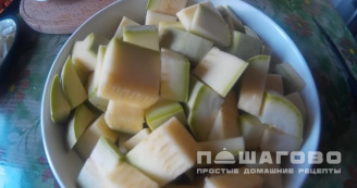 Фото приготовления рецепта: Кабачковая икра в мультиварке - шаг 3