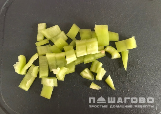 Фото приготовления рецепта: Картофельное рагу с мясом на сковороде - шаг 5