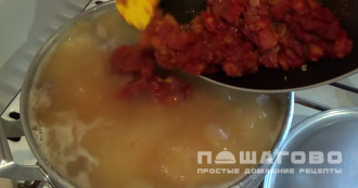 Фото приготовления рецепта: Суп с чечевицей на мясном бульоне - шаг 13