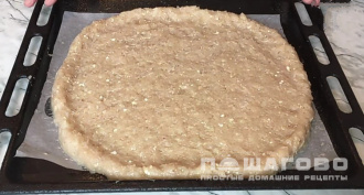 Фото приготовления рецепта: Пицца куриная без теста - шаг 3
