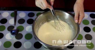 Фото приготовления рецепта: Сырные блины с начинкой из ветчины - шаг 3