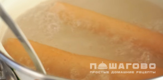 Фото приготовления рецепта: Романтическая яичница - шаг 3