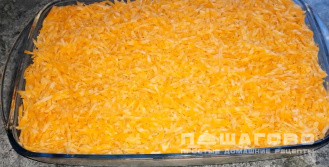 Фото приготовления рецепта: Жюльен с курицей, грибами и картошкой - шаг 6