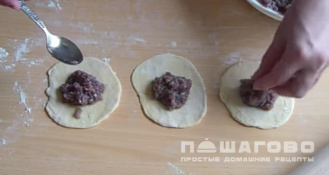 Фото приготовления рецепта: Хинкали на пару - шаг 9
