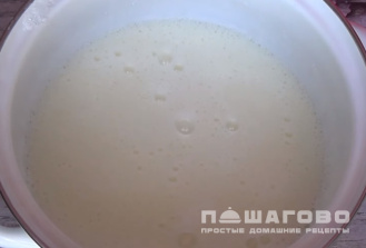Фото приготовления рецепта: Панна-котта с манго - шаг 4