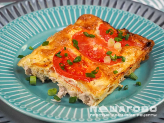 Фото приготовления рецепта: Запеканка с курицей и томатами - шаг 6