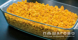 Фото приготовления рецепта: Торт «Муравейник» без использования мясорубки - шаг 8