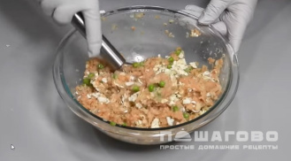 Фото приготовления рецепта: Котлеты из рыбного фарша - шаг 6