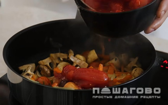 Фото приготовления рецепта: Курица по-итальянски - шаг 6
