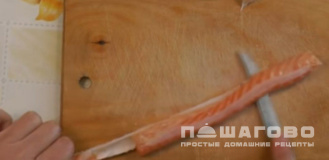 Фото приготовления рецепта: Малосольные брюшки семги - шаг 1
