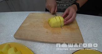 Фото приготовления рецепта: Суп чечевичный с копченостями - шаг 7