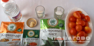 Фото приготовления рецепта: Помидоры с кориандром - шаг 1