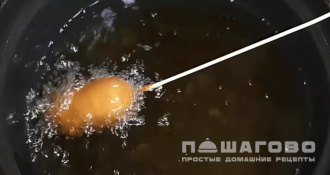 Фото приготовления рецепта: Корн Дог (сосиска в тесте) - шаг 8