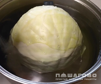 Фото приготовления рецепта: Овощные голубцы без мяса в подливе из томатной пасты - шаг 1
